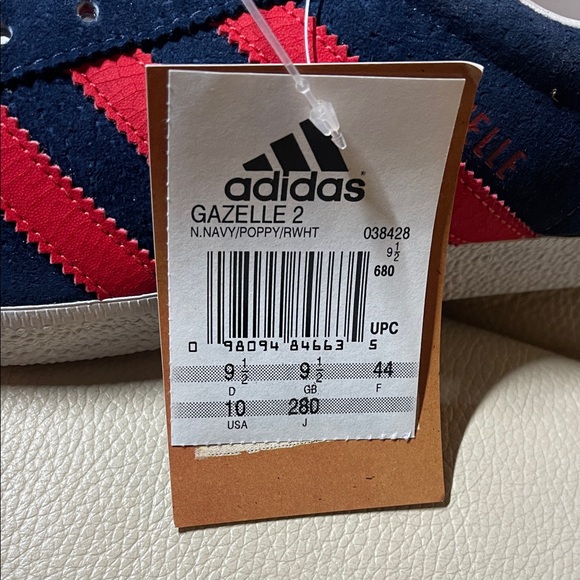 adidas Gazelle Men’s Sneakers - Navy & Red - Picture 6 of 7